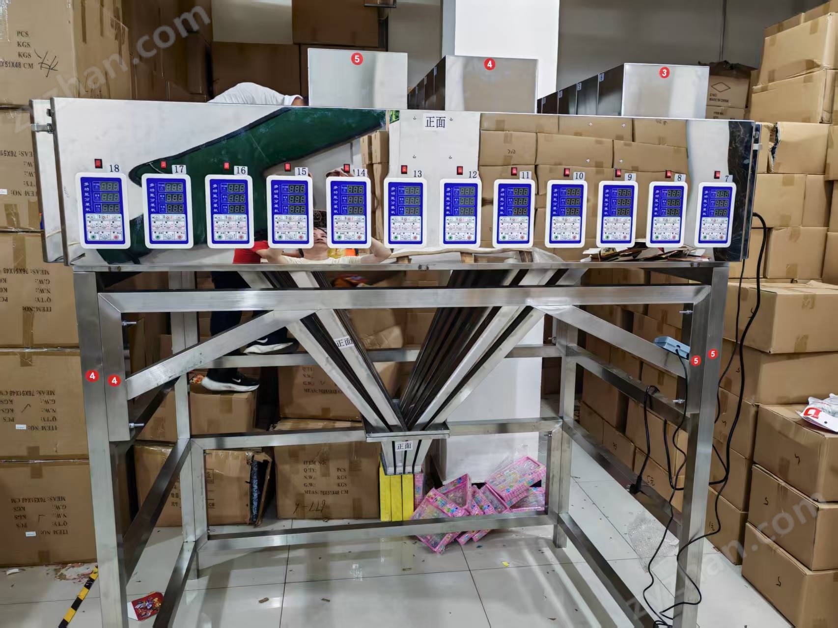 智能24格拼豆装盒定量分装机工厂生产